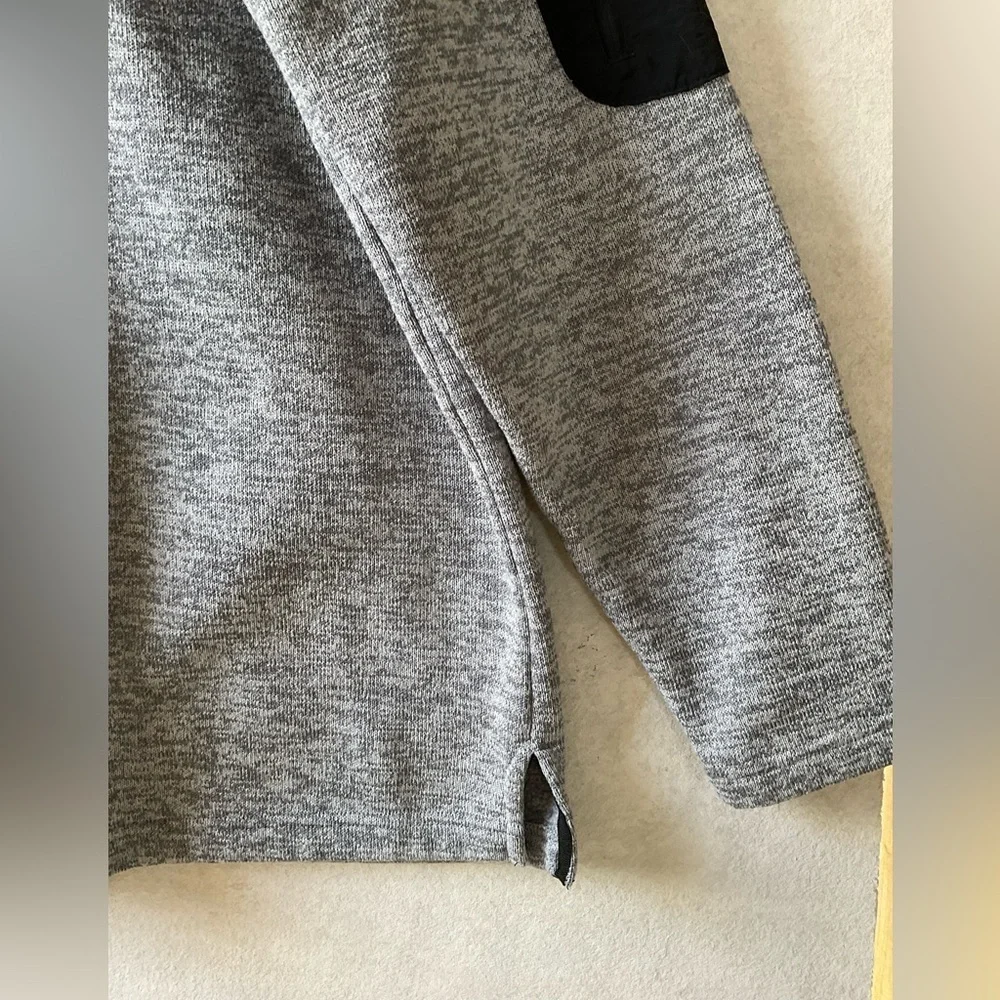 Canyon Creek sweatshirt. 3/4 zip. Gray. size XL - Picture 2 of 9